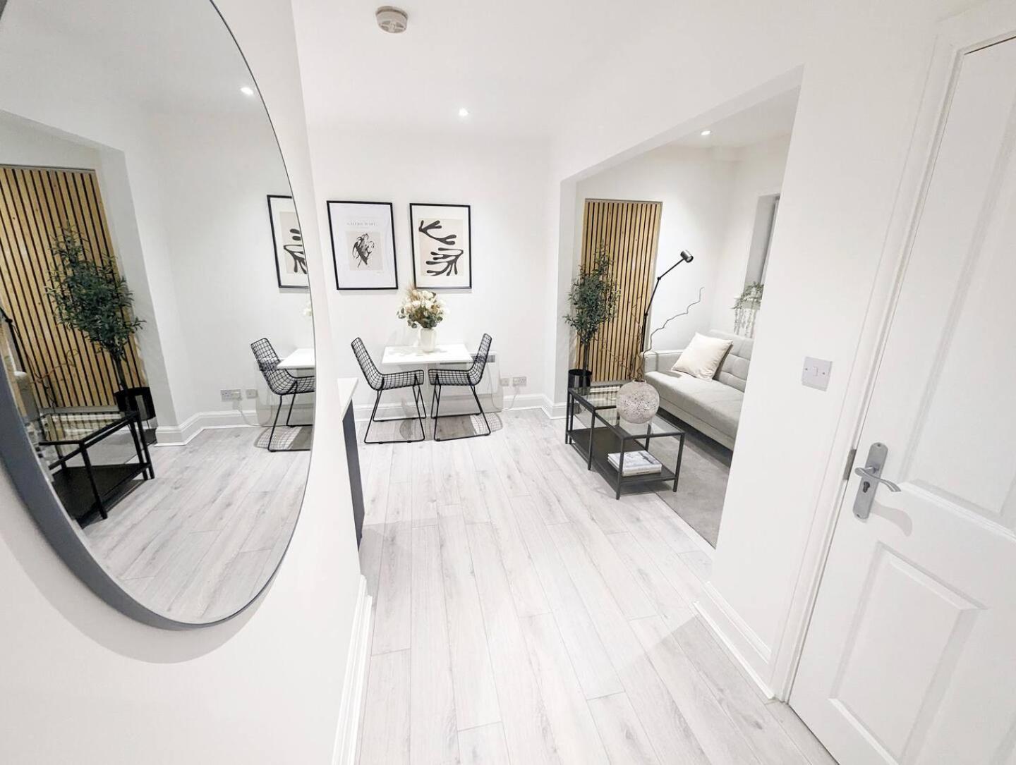 Quality Apartments Close To Tube 亨顿 外观 照片