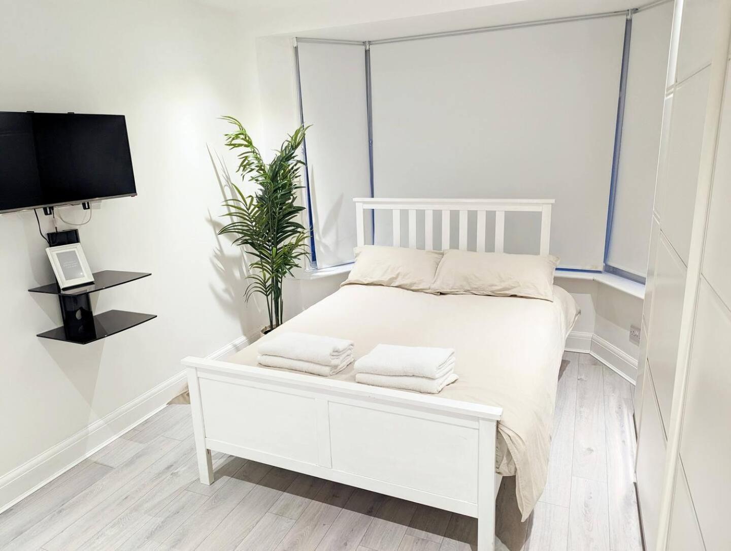 Quality Apartments Close To Tube 亨顿 外观 照片