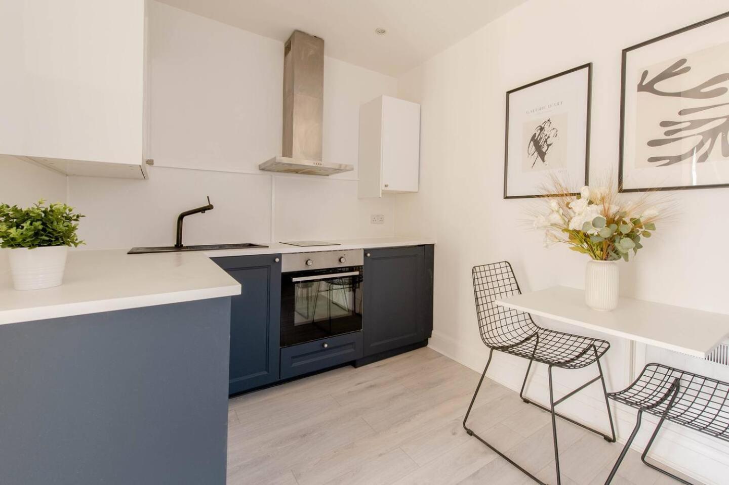 Quality Apartments Close To Tube 亨顿 外观 照片